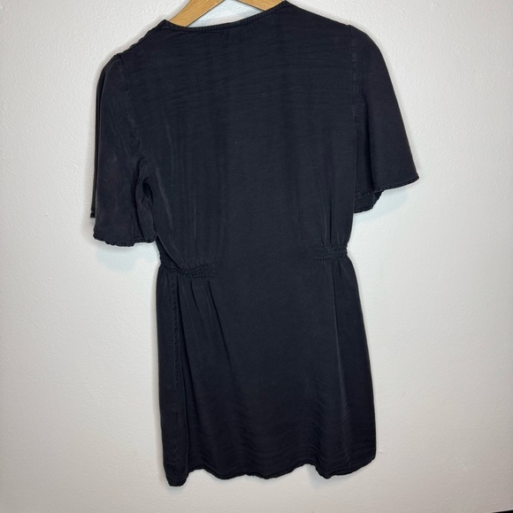 Zara Women’s Solid Black V Neck Short Sleeve Mini Dress Button Front - Picture 7 of 8